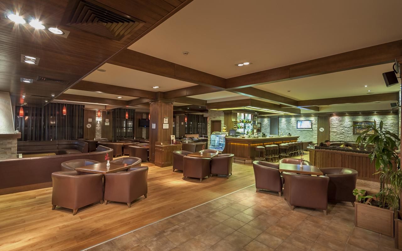 Отель Lion Bansko Hotel Банско